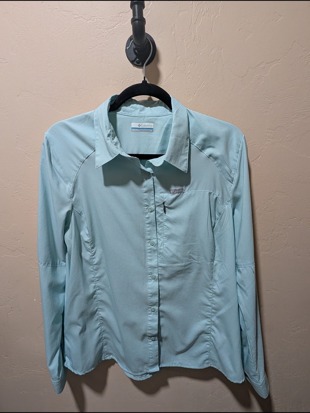 EUC Woman Columbia Women's Long Sleeve Button-Up Shirt a Seafoam gree